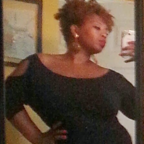 Black bodycon dress. Size 1x - Picture 2 of 6